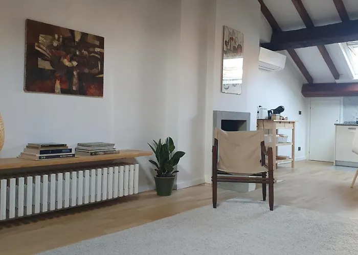 Mansarda Laurent Διαμέρισμα