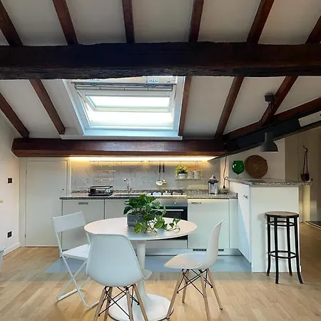 Apartment Mansarda Laurent *