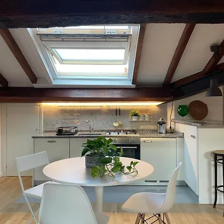 Mansarda Laurent Apartment *