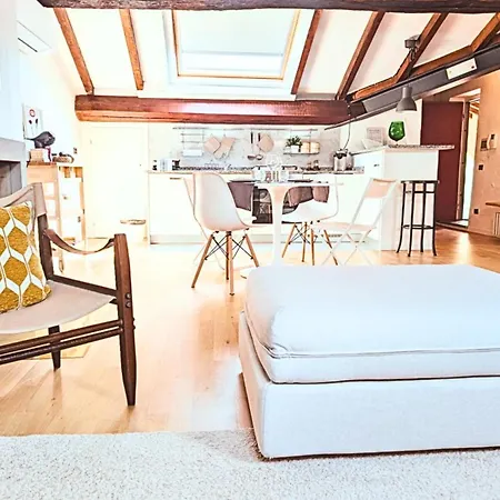 Mansarda Laurent Apartment